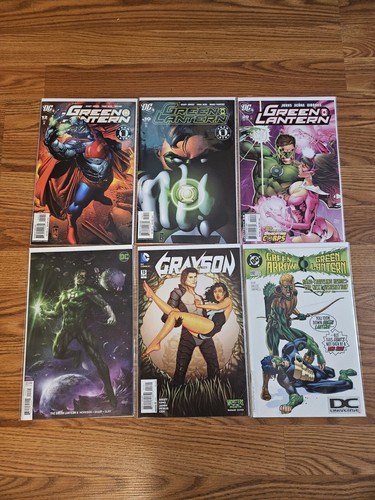 Green lantern book - lantern, lot